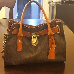 MICHAEL KORS SIGNATURE HAMILTON SAFFIANO SATCHEL